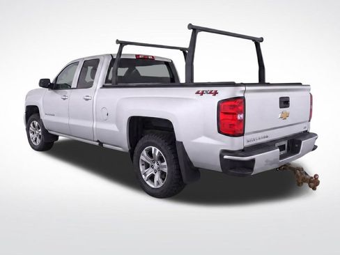 Used 2019 Chevrolet Silverado 1500 Custom w/ Custom Convenience Package AWD/4WD image 4