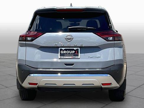 Certified 2022 Nissan Rogue Platinum w/ Head-Up Display Package FWD image 5