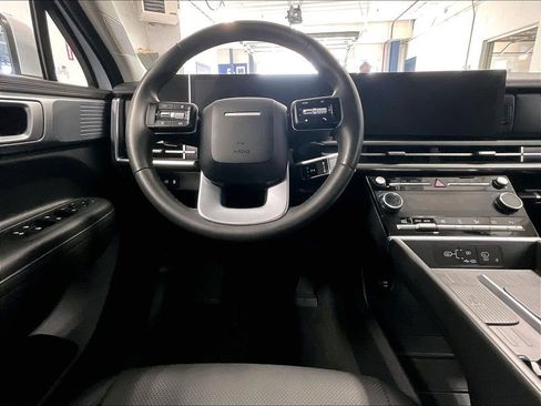 Used 2024 Hyundai Santa Fe SEL AWD/4WD image 17