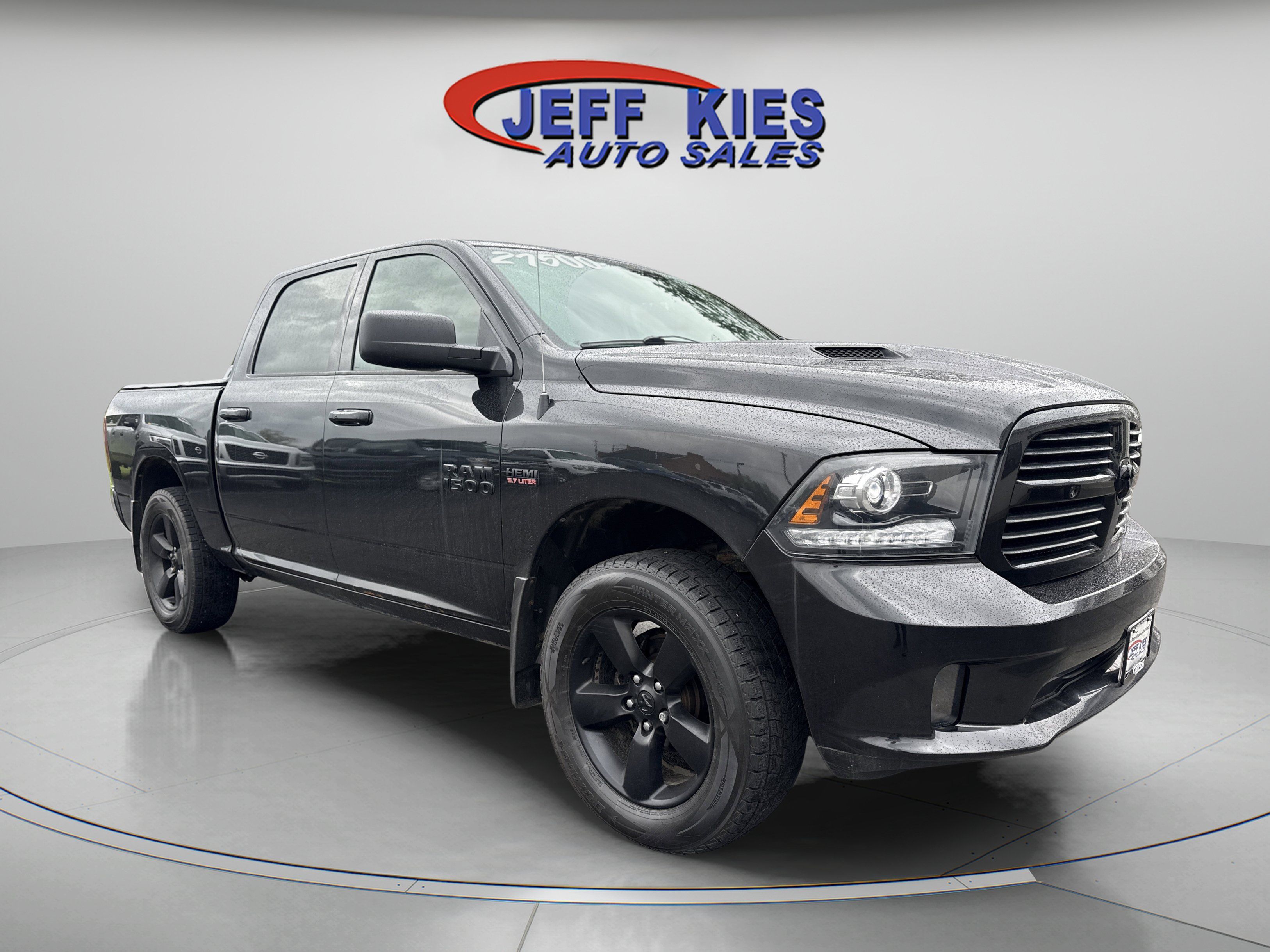 Used 2017 RAM 1500 Sport w/ Black Ram 1500 Sport Group AWD/4WD image 3
