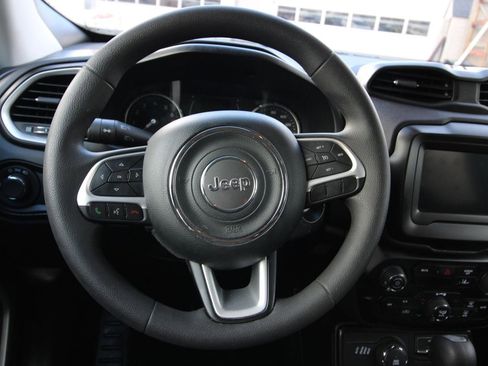 Used 2021 Jeep Renegade Sport image 13