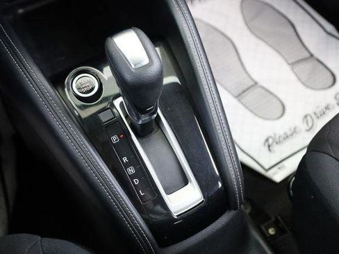 Used 2019 Nissan Kicks SV FWD image 35