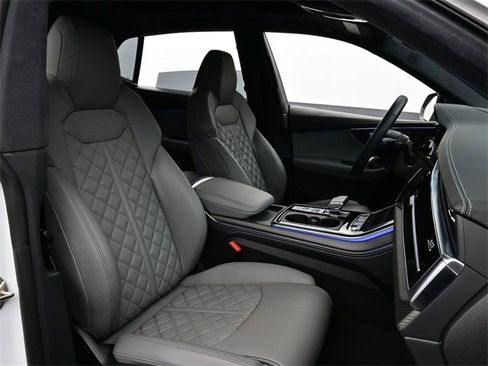 Used 2024 Audi SQ8 Prestige image 18
