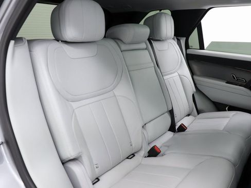 Used 2023 Land Rover Range Rover Sport SE image 37