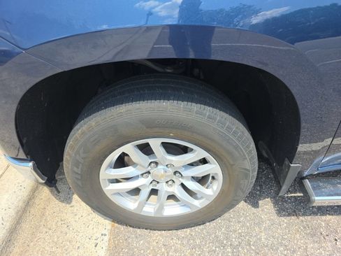 Used 2019 Chevrolet Silverado 1500 LT w/ All-Star Edition RWD image 8