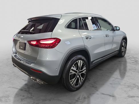 Used 2025 Mercedes-Benz GLA 250 image 6