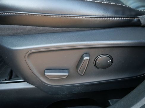 Used 2024 Ford Escape Platinum AWD/4WD image 16