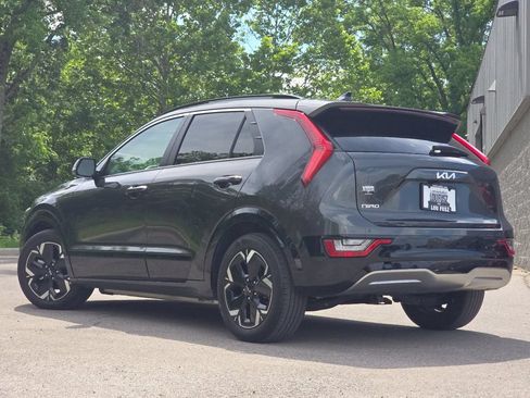 Used 2023 Kia Niro Wave w/ Wave Preserve Package FWD image 15