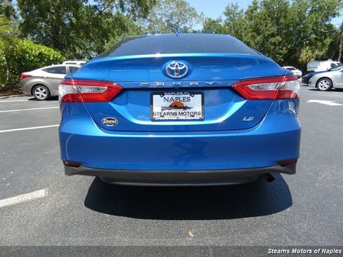 Used 2020 Toyota Camry LE FWD image 12