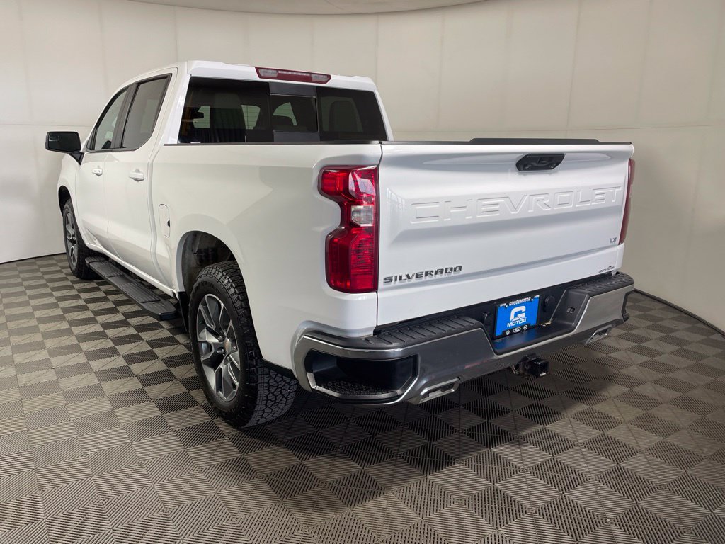 Used 2024 Chevrolet Silverado 1500 LT w/ Leather Package AWD/4WD image 6