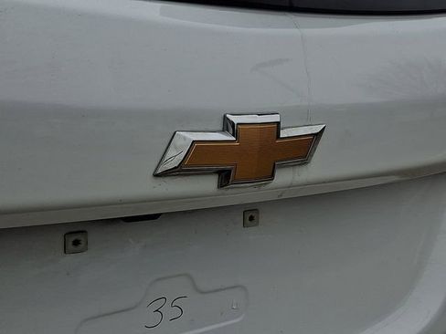 Used 2020 Chevrolet Equinox LS image 28