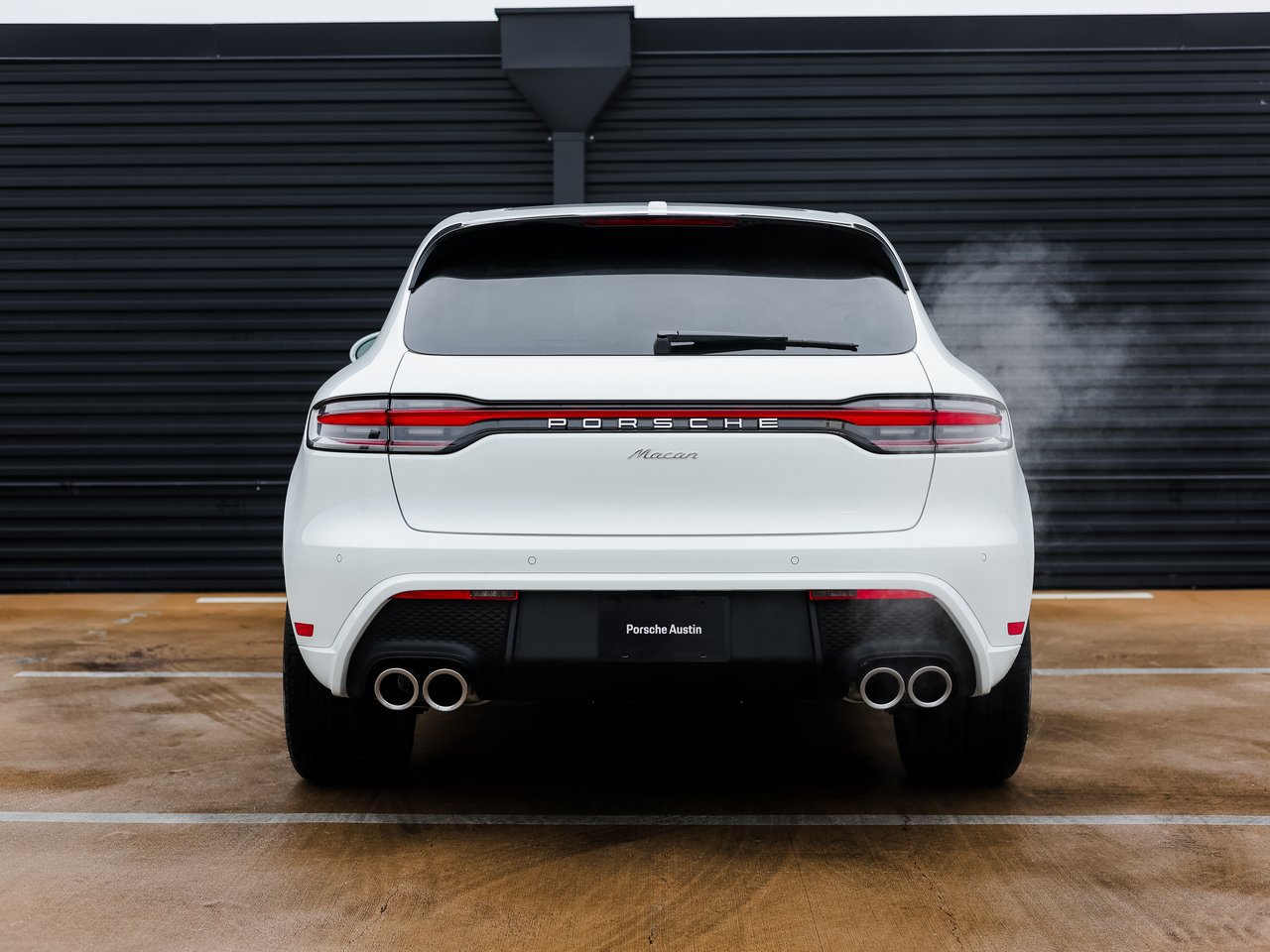 Certified 2026 Porsche Macan AWD/4WD image 6