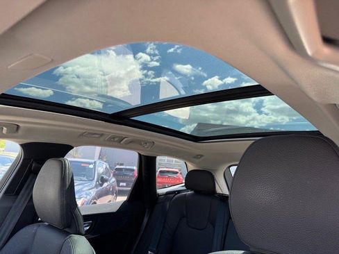 Certified 2025 Volvo XC60 B5 Plus w/ Protection Package Premier image 4