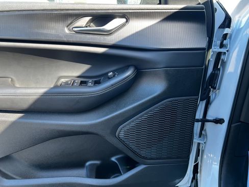 Used 2025 Jeep Grand Cherokee L Altitude image 13