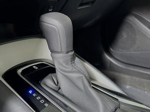 Used 2023 Toyota Corolla LE image 24