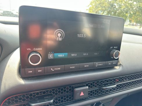 Used 2025 Honda HR-V LX image 28