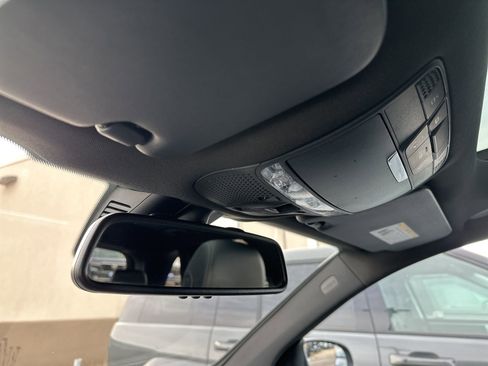 Used 2018 Mercedes-Benz GLC 300 4MATIC image 61