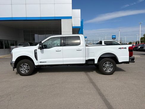Used 2024 Ford F250 Lariat AWD/4WD image 2