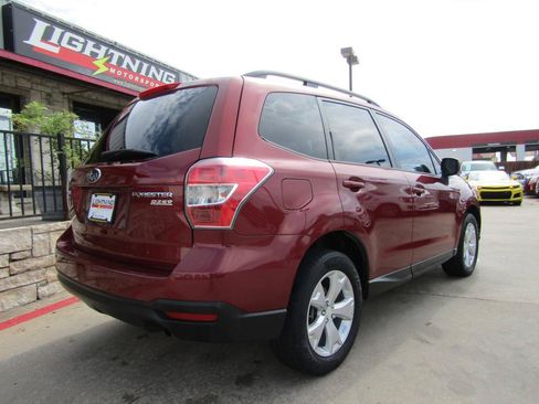 Used 2016 Subaru Forester 2.5i Premium AWD/4WD image 4