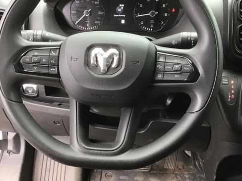 Used 2026 RAM ProMaster 2500 w/ Convenience Group FWD image 7