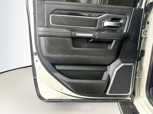 Used 2019 RAM 2500 Laramie AWD/4WD image 27