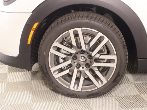 New 2026 MINI Cooper 4-Door Hardtop FWD image 17