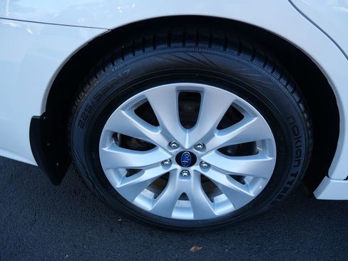 Used 2017 Subaru Legacy 2.5i Premium w/ Moonroof Package image 34