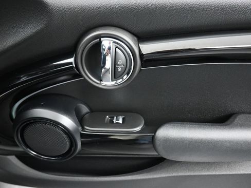 Used 2022 MINI Cooper S image 36