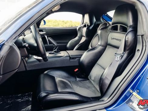 Used 2006 Dodge Viper SRT-10 RWD image 4