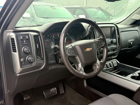 Certified 2018 Chevrolet Silverado 1500 LT w/ All Star Edition image 16