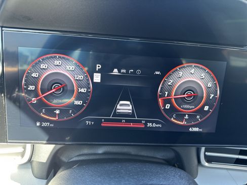 Used 2025 Hyundai Elantra Limited w/ Cargo Package FWD image 16