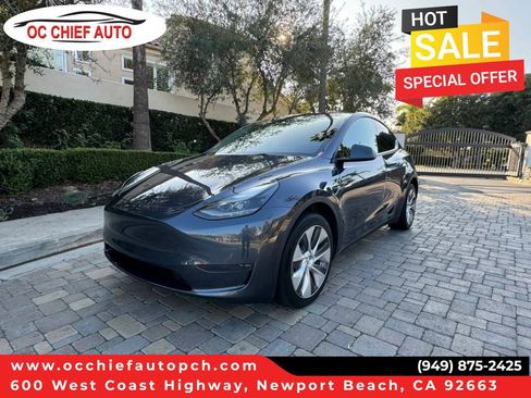 Used 2023 Tesla Model Y Long Range AWD/4WD image 1