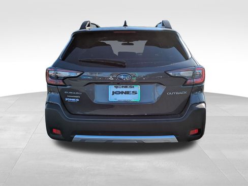 Used 2023 Subaru Outback Limited image 7