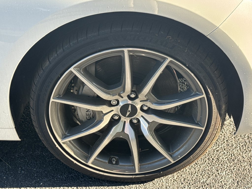 Used 2025 Genesis G70 2.5T RWD image 12