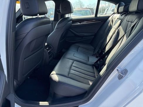 Used 2018 BMW 530i xDrive image 11