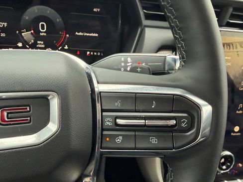 Used 2025 GMC Terrain Elevation image 25