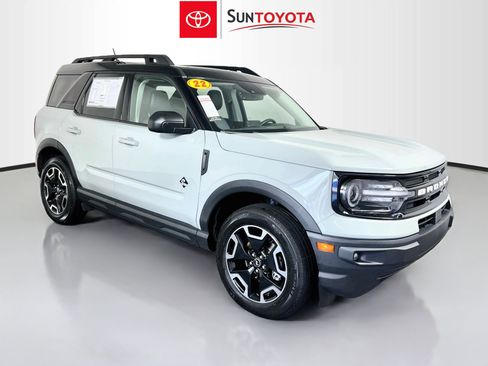 Used 2022 Ford Bronco Sport Outer Banks w/ Tech Package AWD/4WD image 1