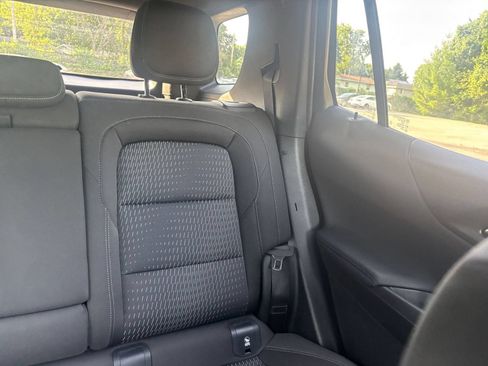 Used 2025 Chevrolet Equinox LT FWD image 36