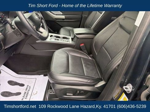 Used 2022 Ford Explorer Limited w/ Limited Technology Package AWD/4WD image 12