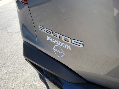 Used 2025 Kia Seltos S FWD image 9