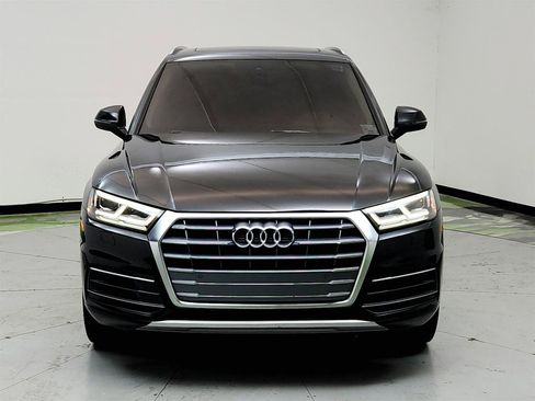 Used 2018 Audi Q5 2.0T Premium Plus w/ Premium Plus Package AWD/4WD image 2