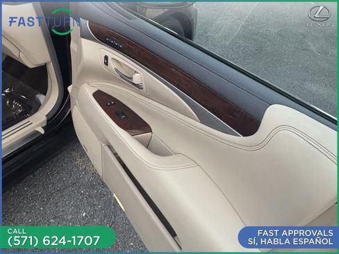 Used 2015 Lexus LS 460 AWD image 17