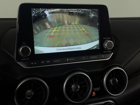 Used 2025 Nissan Sentra SV FWD image 19