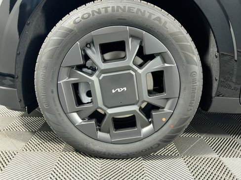 New 2026 Kia Carnival EX FWD image 13