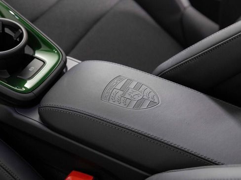 Used 2025 Porsche 911 GT3 image 18