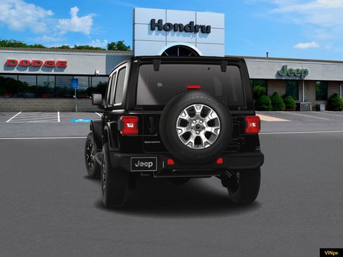 New 2025 Jeep Wrangler Unlimited Sahara w/ Dual Top Group image 13