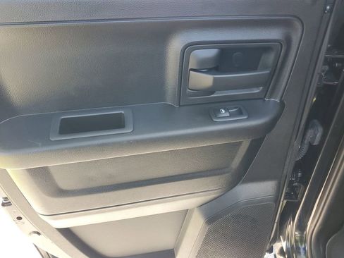 Used 2019 RAM 1500 Express w/ Express Value Package RWD image 12