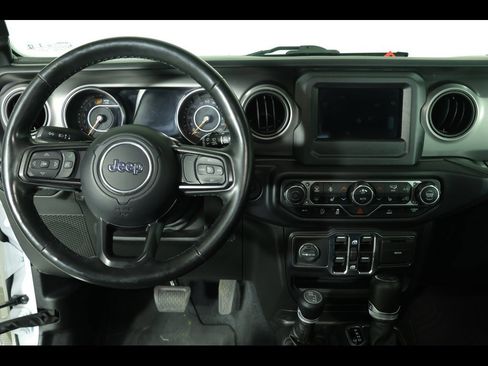 Used 2021 Jeep Wrangler Unlimited Sport image 14