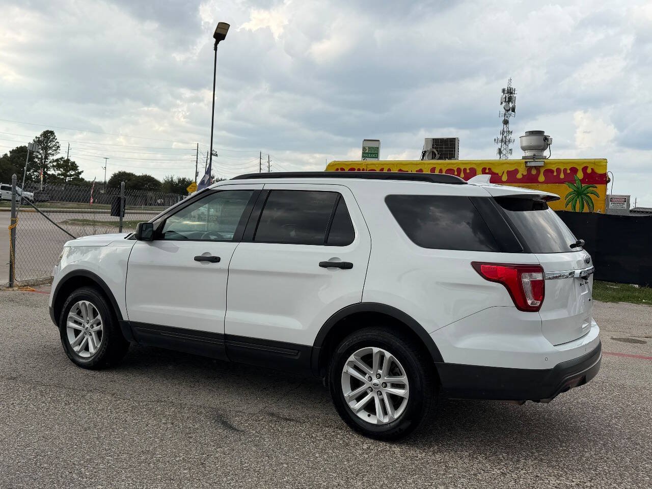 Used 2017 Ford Explorer 4WD image 24