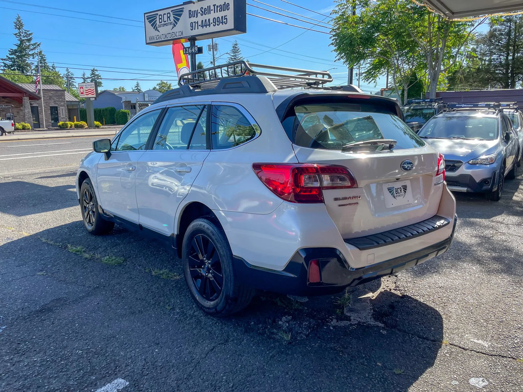 Used 2018 Subaru Outback 2.5i AWD/4WD image 2